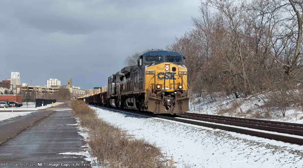 CSX 64 leads B521.